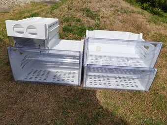 Prodám šuplíky a výrobník ledu Beko