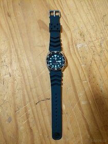 Černý SEIKO gumový řemínek 22mm