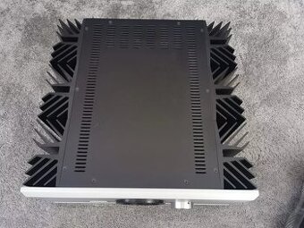 Pass Labs INT-250 Integrovaný zesilovač