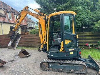 Hyundai 25-9Zak Minibagr 2.8T + 3x lžíce