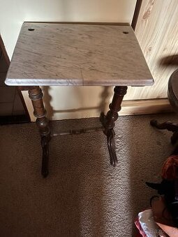 Starožitná toaletka