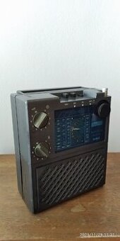 Tesla Avanti 2, přenosné rádio.