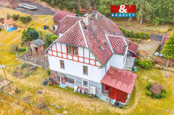 Prodej rodinného domu 7+1 v Podhradí u Aše, zahrada 5366 m2