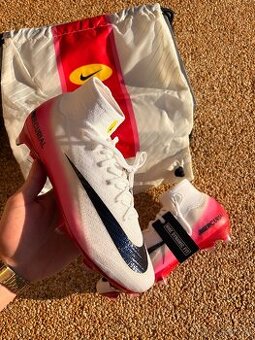 Kopačky Nike Mercurial Superfly FG 42