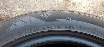 2ks zimní pneu 225/50 r18