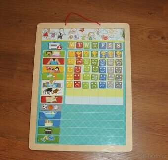 Dřevěný plánovací kalendář Lidl