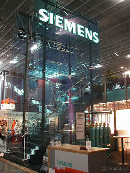 výstavní stánek, terasa, kavárna/prodejna v nákup centru