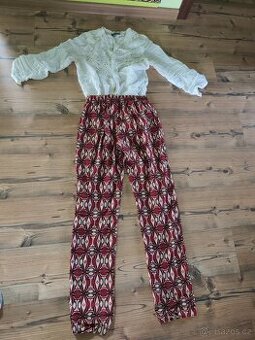 Kalhoty a blůza a krajkou S 36 yessica
