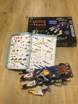 Cyborg Hand kosmos robotická ruka