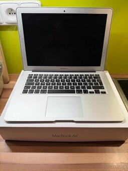 Apple MacBook Air 13” (2017)