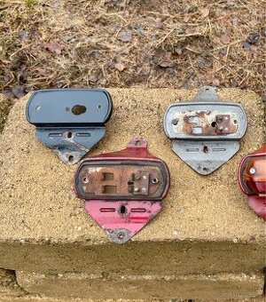 ČZ 125 175 250 Sport, CZ 175 - držáky zadního světla