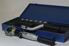 Ruční hydraulický lisovací nástroj KLAUKE, HK 60/22 - 1