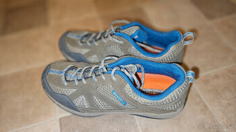 Dámské turistické boty Merrell vel. 40