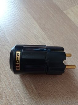 Síťová vidlice P-029 HIFI