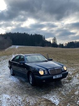 Mercedes W210 E200