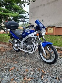 Suzuki GS 500E