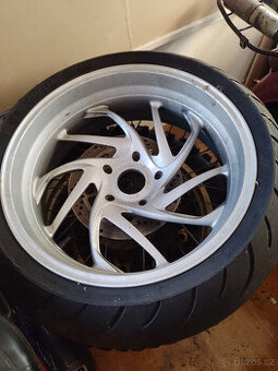 Zadní kolo BMW K1200R