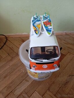 Model Volkswagen Typ 2 bus. - 1