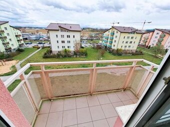 Prodej bytu 2kk s balkonem, 51m2, klidná lokalita - 1