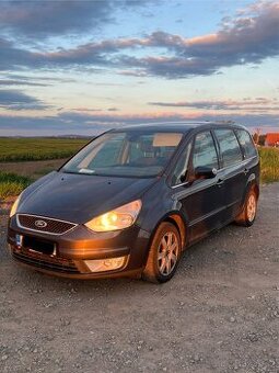 Ford Galaxy 2.0 TDCi, 7 míst, klimatizace, tažné
