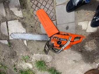 Husgvarna motorová pila