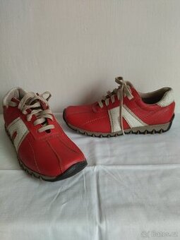 Polobotky botasky, červená kůže, vel. 37