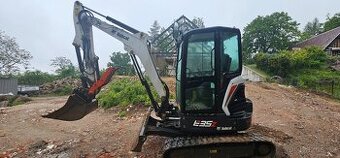 Bagr Bobcat E35z