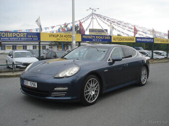 Porsche Panamera 4S V8