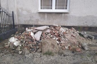 Suť ve Filipove vedle Rumburka za odvoz
