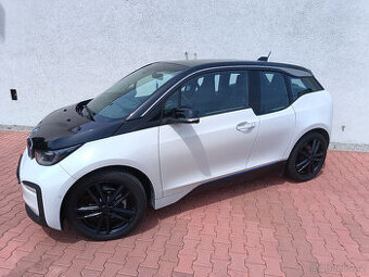 BMW i3 Facelift LED kamera tepelko navigace parkpilot