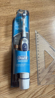 Kartáček na zuby elektrický Oral-B PRO-EXPERT S otáčecí hlav