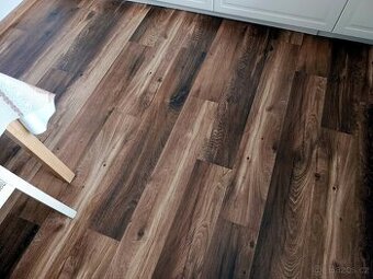 Prodám 24 m2 vinylové podlahy.