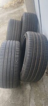 Sada letních pneu 225/40 R18