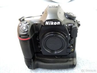 Nikon D850 + MB-D18
