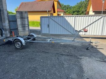 Lodní vlek 750kg