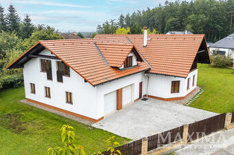 Dům 6 a více o ploše 352 m2 - Třebotov, Třebotov