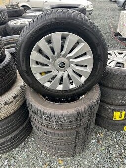 4xplechové disky ŠKODA SUPERB III + zimní pneu 215/60 R16