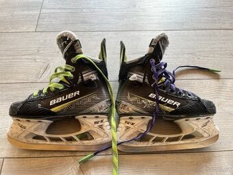 Brusle Bauer Vapor JR X4 vel. 1D (EUR 33,5 UK 1,5 US 2)