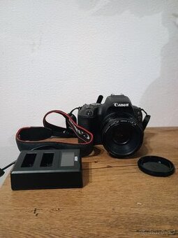 Canon EOS 200D