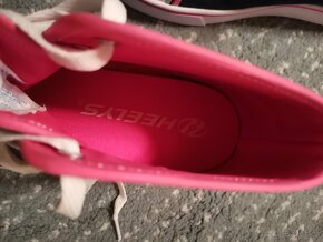 Boty / Heelys / kolečka / tenisky
