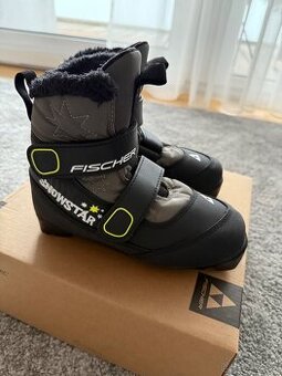 Boty na běžky FISCHER snowstar JR black eu33
