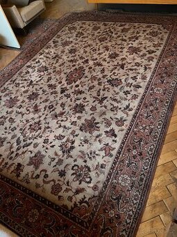 Starý orientální koberec