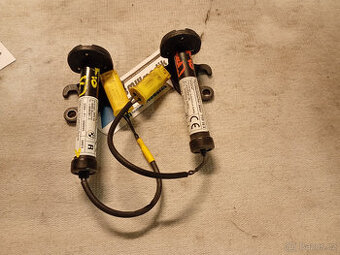 PYRO patrony kapoty BMW F10 + F11 F12 F13 F06 a F01