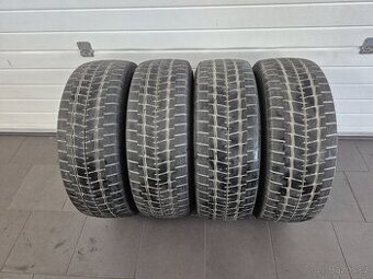 Zimni pneu 215/65R16C Falken