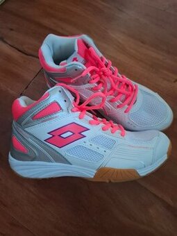 Dámská sálová obuv, kotníková, vel. 38, zn. Lotto