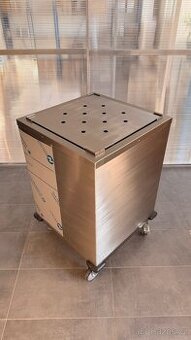 Gastro pojízdný zásobník na koše 500x500