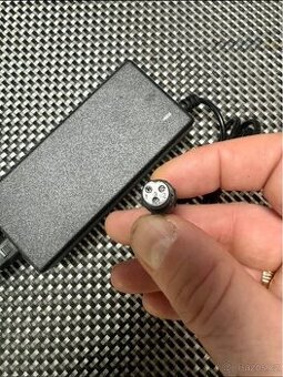 Nabíječka hoverboard/koloběžka 36v 2Ah 3 PIN