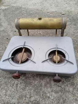 Starý lihový vařič