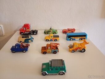 Prodám autíčka z filmu Cars (Auta) plastová a kovová