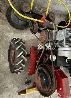 Prodám multifunkční kultivátor a dvoububnové žací ústrojí